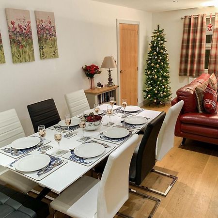 Cobble Cottage - Uk38973 Уитби Екстериор снимка
