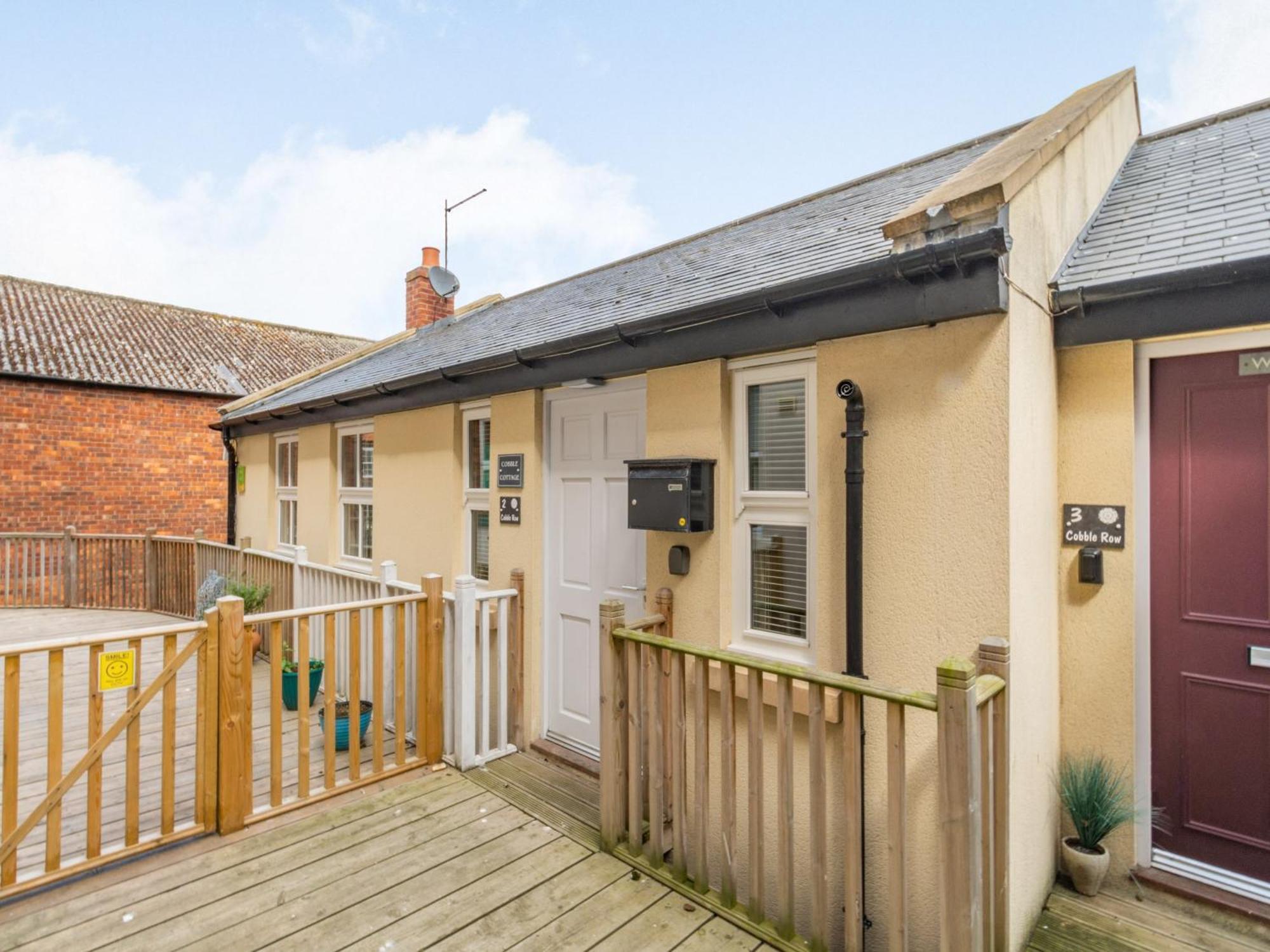 Cobble Cottage - Uk38973 Уитби Екстериор снимка